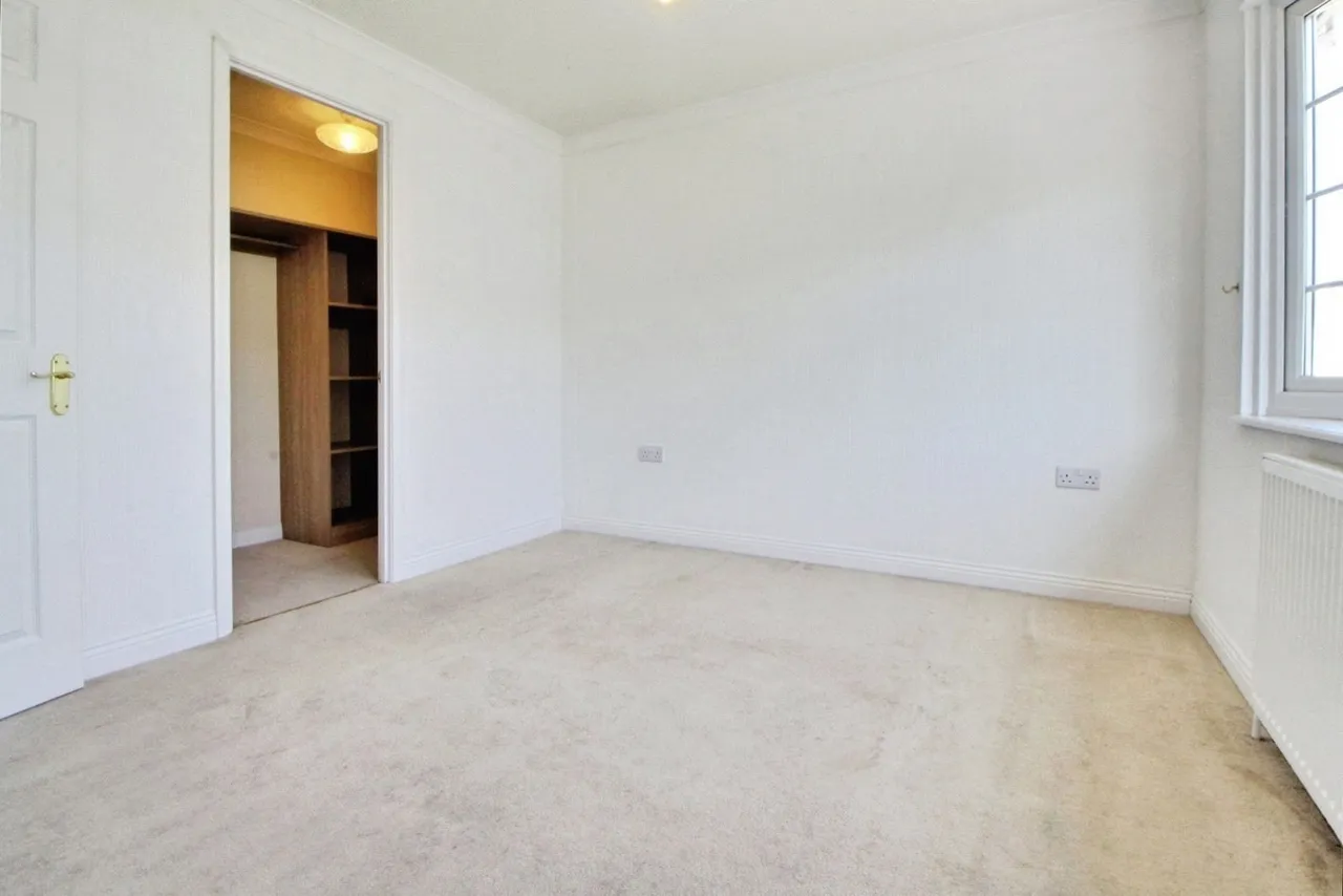 The Oaks, Surrey Hills Park, Normandy, Surrey, GU3 2BQ, photo 15