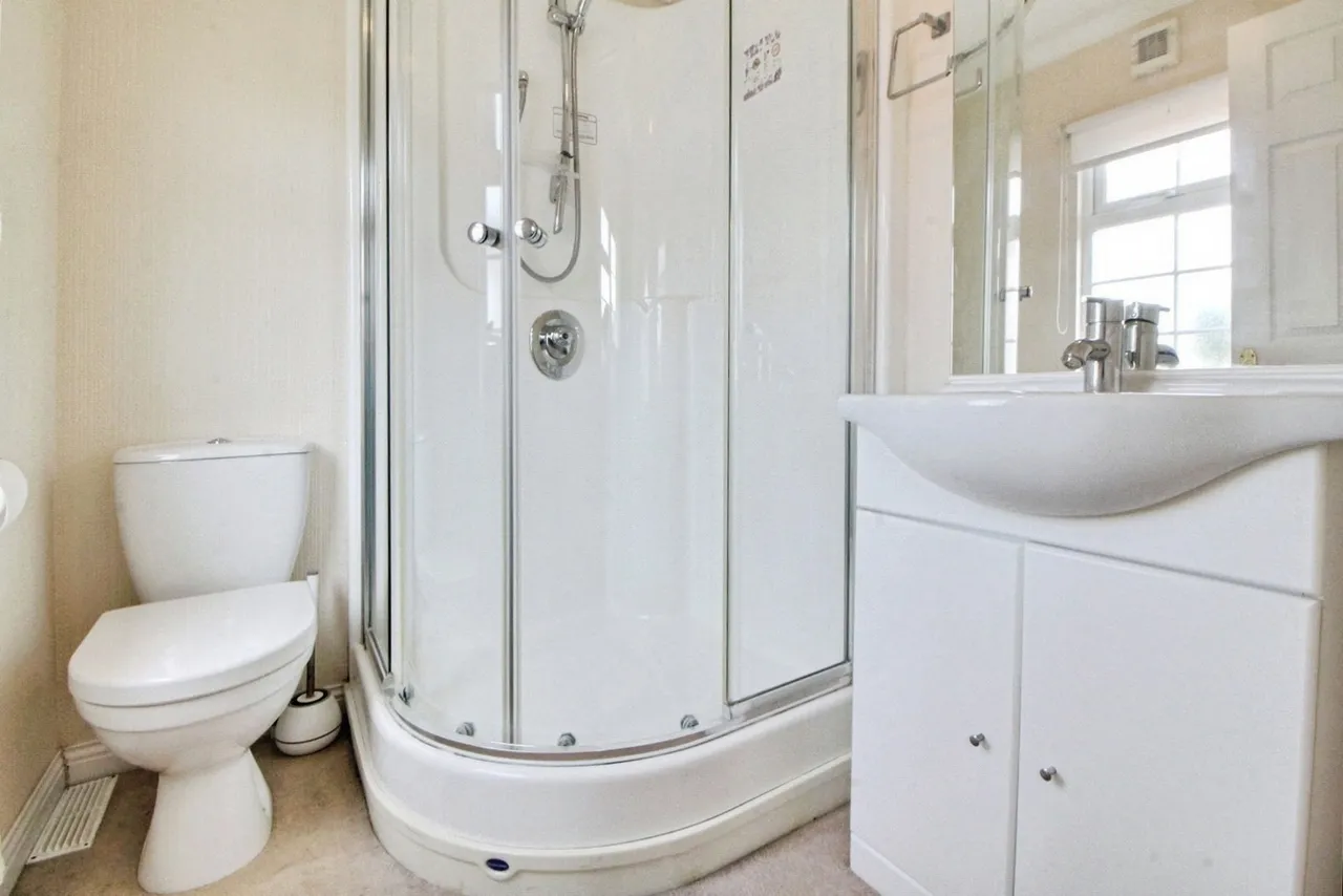 The Oaks, Surrey Hills Park, Normandy, Surrey, GU3 2BQ, photo 14