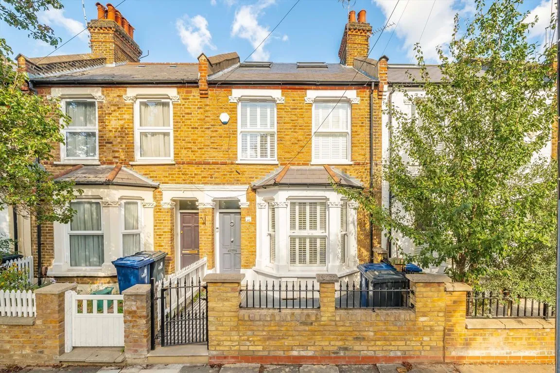5 bed property to rent, Somerset Road, W4