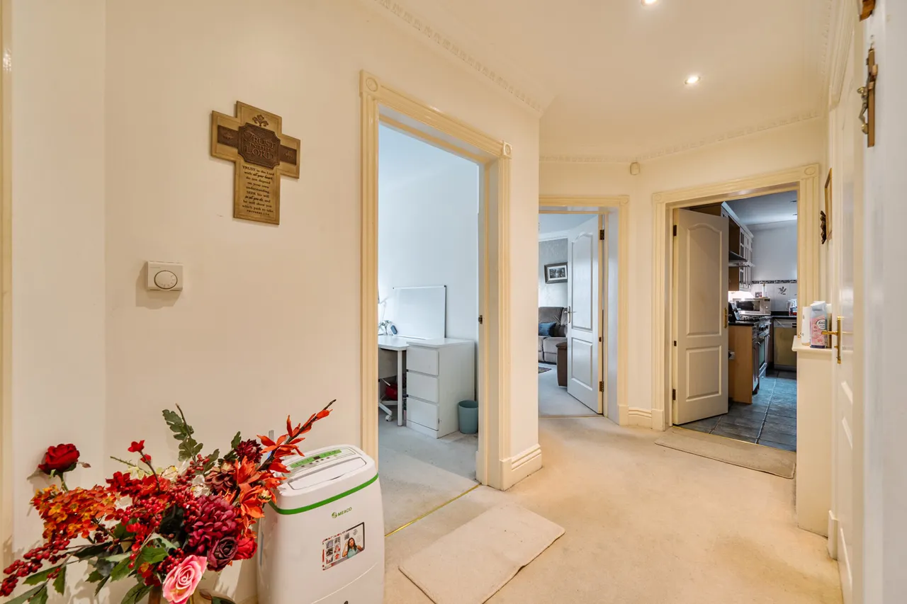 Ducks Hill Road, Northwood, HA6, photo 9