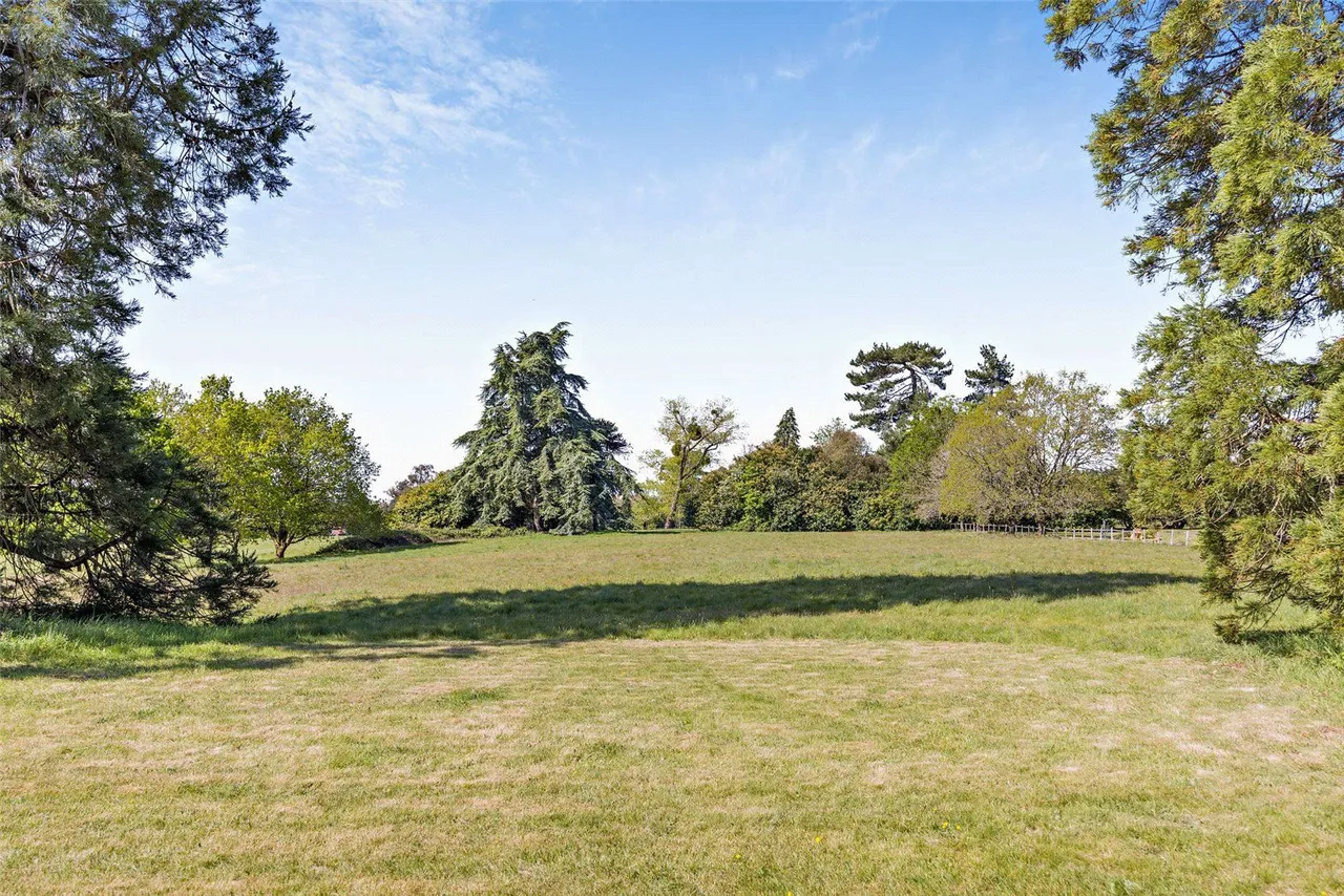 Upper Woolhampton, Reading, Berkshire, RG7 5UA, photo 7