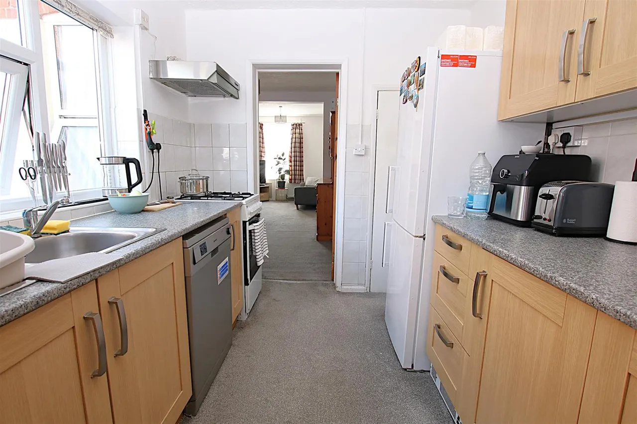 Thirlestane Road, Far Cotton, photo 4