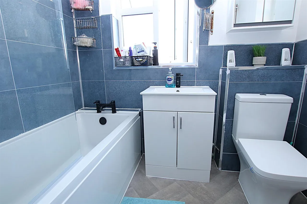 Thirlestane Road, Far Cotton, photo 6