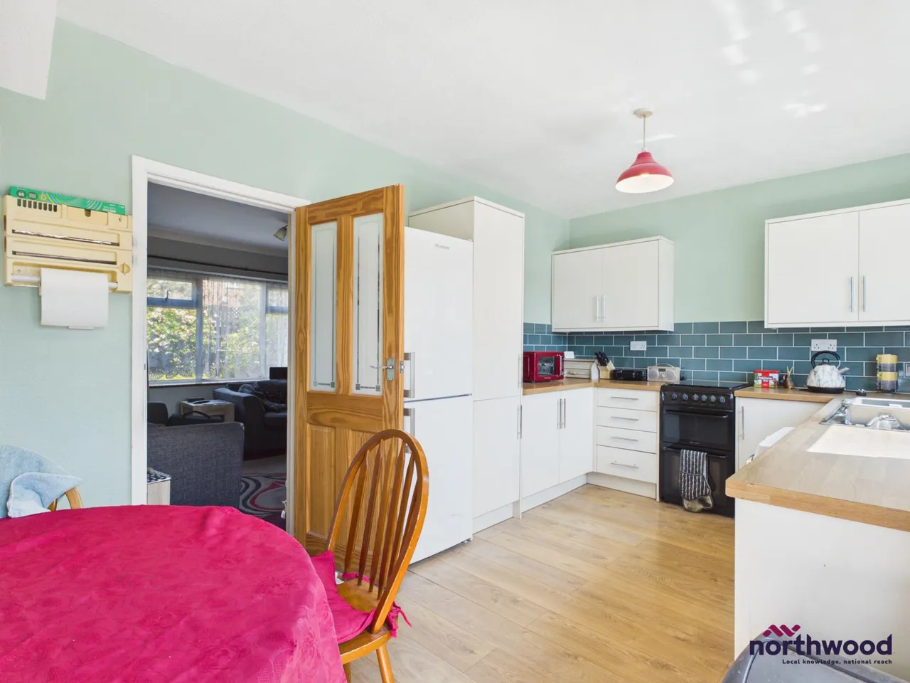 Crawley Crescent, Hampden Park, BN22, photo 7