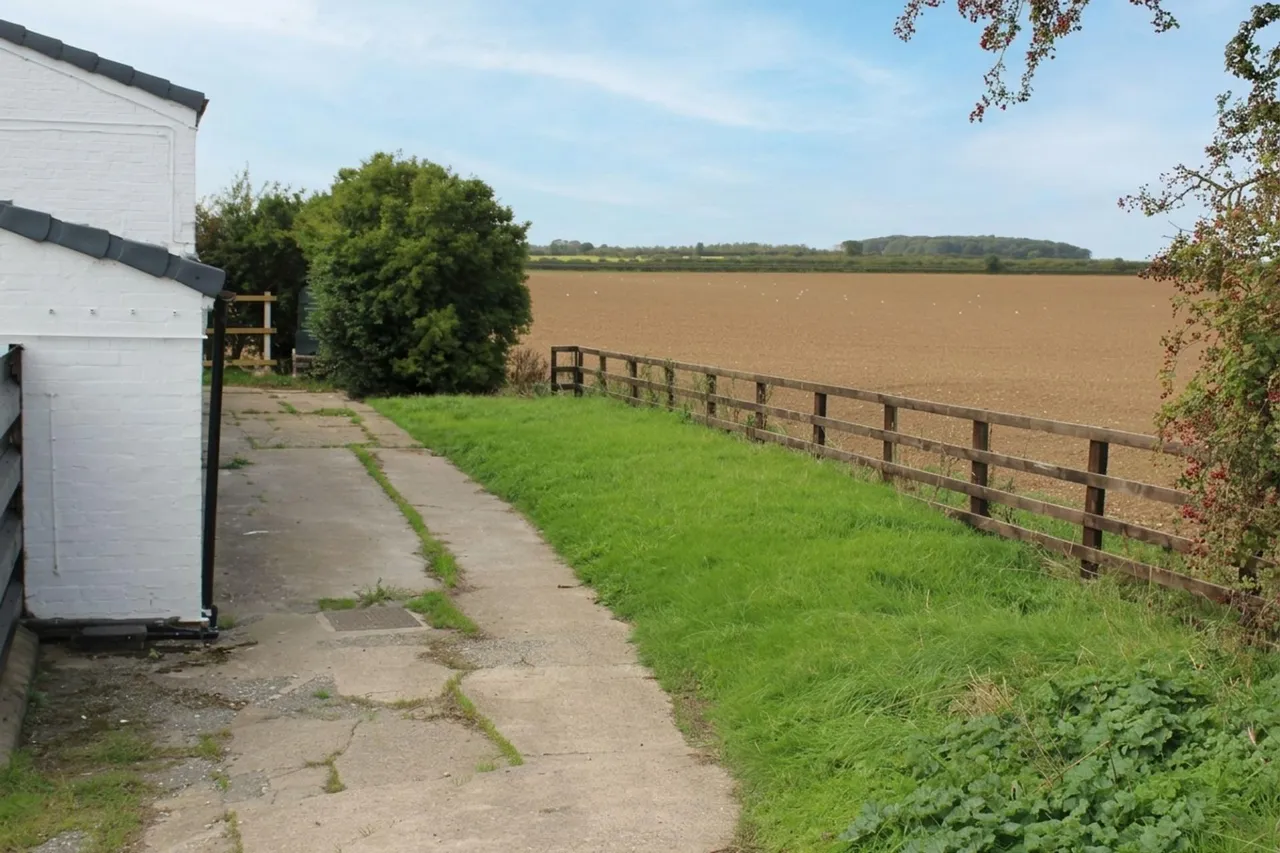 Grange Cottages, Croxton, DN39, photo 17