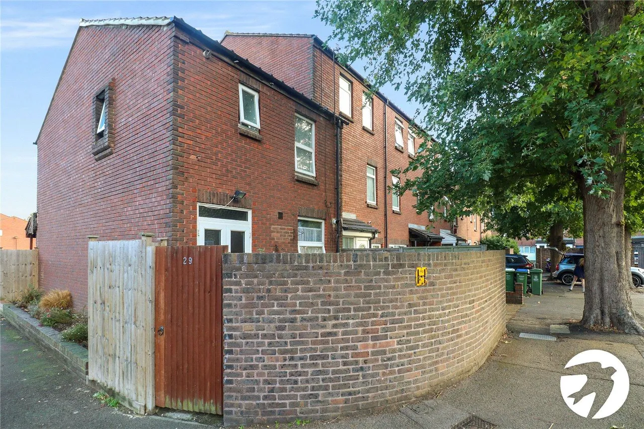 3 bed house for sale, Northwood Place, DA18