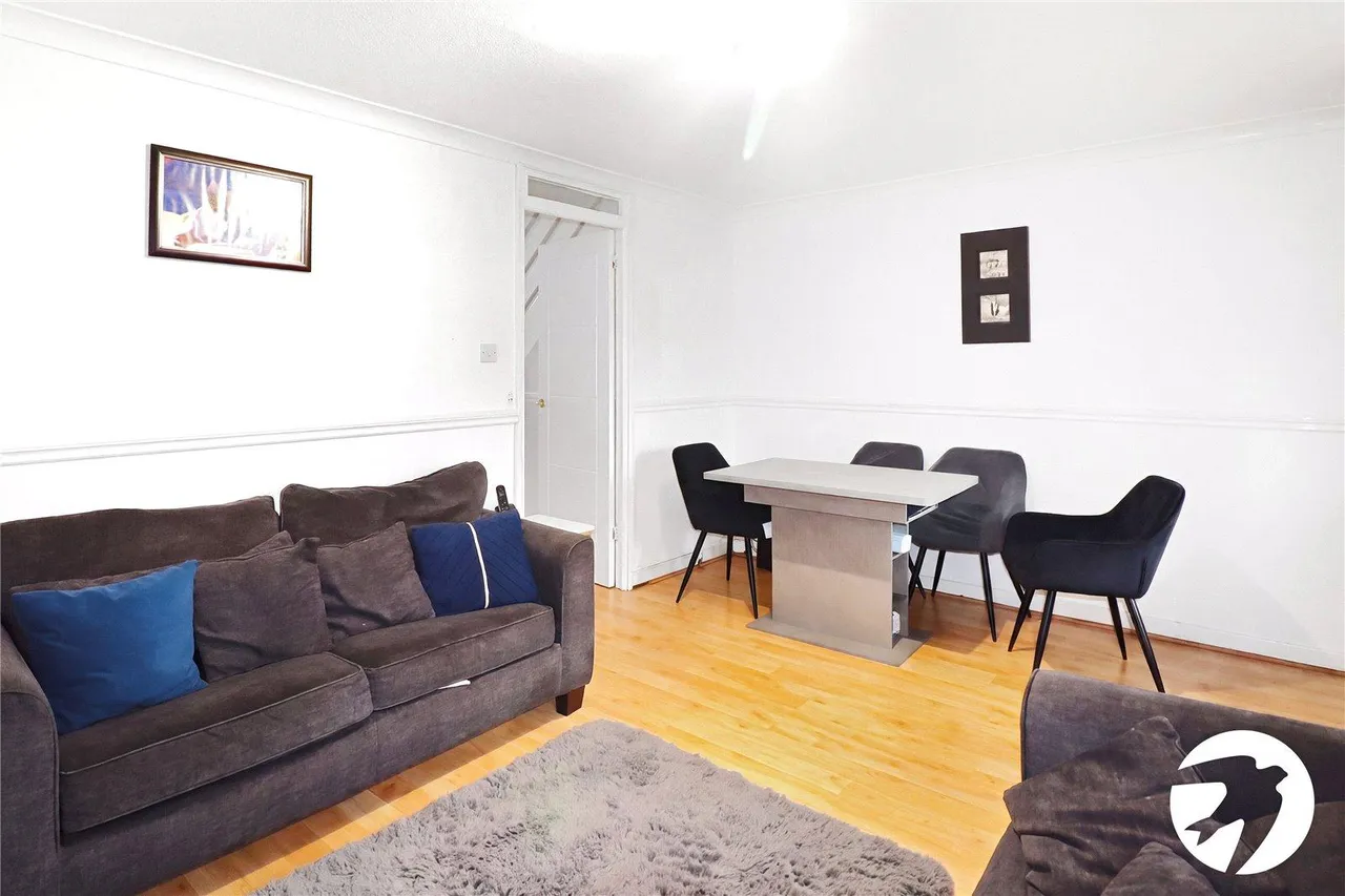 Northwood Place, DA18, photo 12