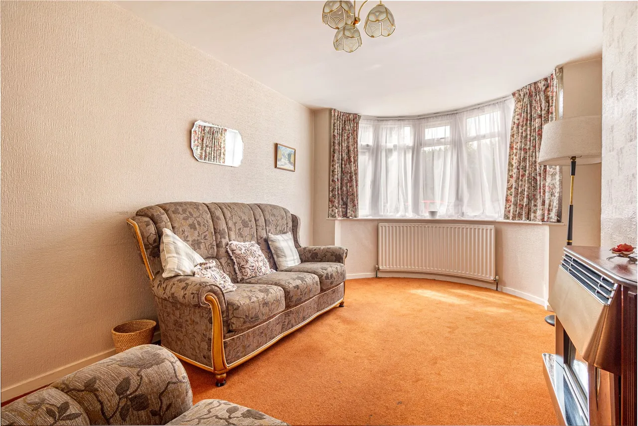 Haverford Drive, Rednal, Birmingham, West Midlands, B45 8QX, photo 3