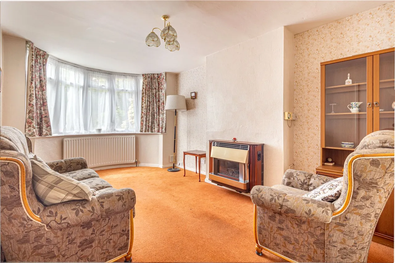 Haverford Drive, Rednal, Birmingham, West Midlands, B45 8QX, photo 2