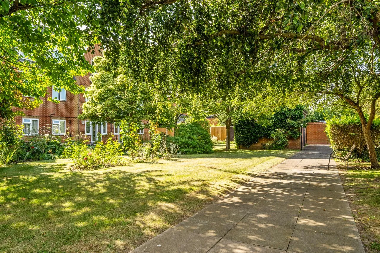 Junction Road, Romford, RM1, photo 12
