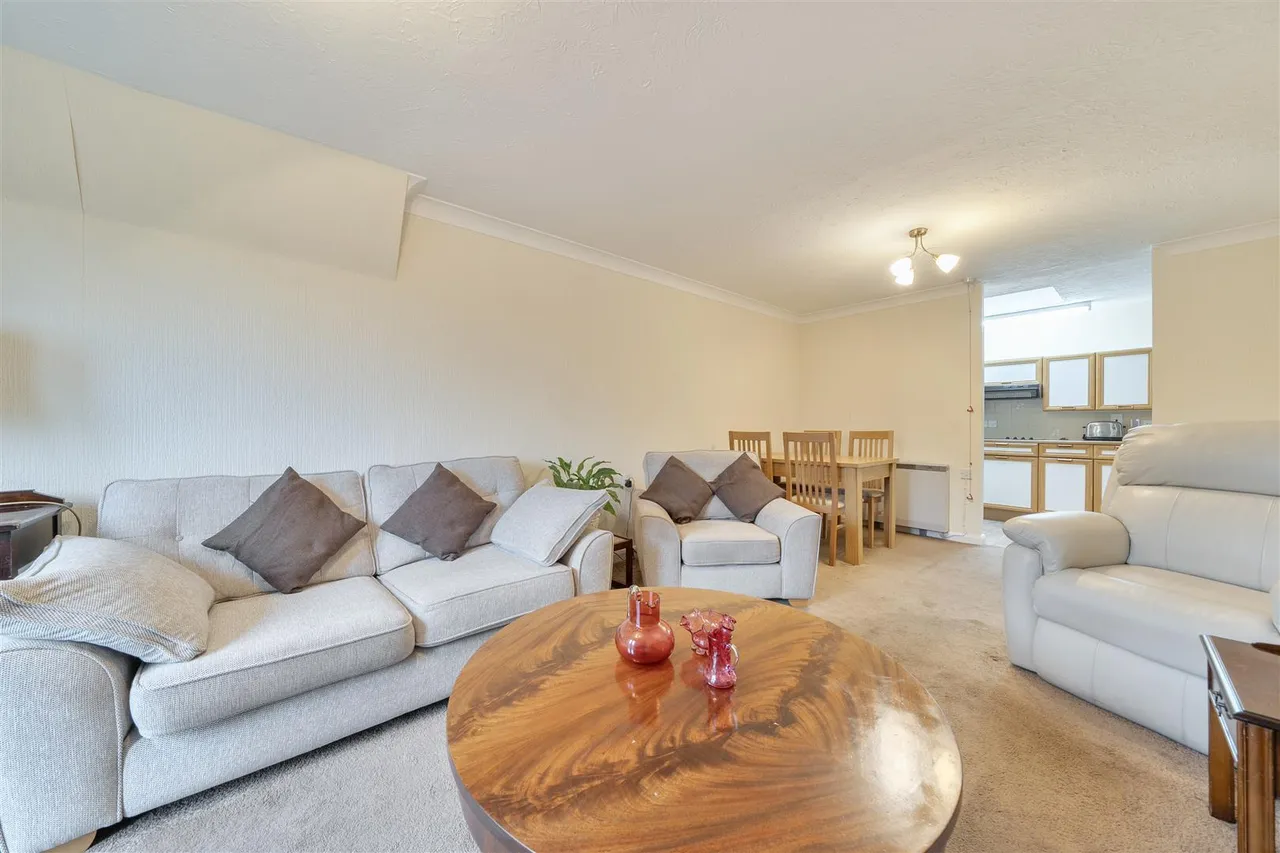 Junction Road, Romford, RM1, photo 6