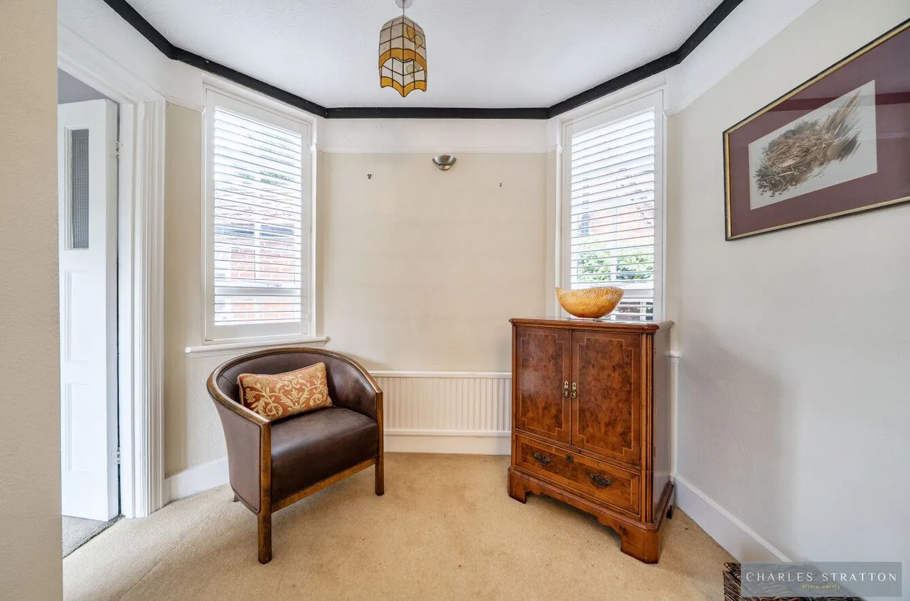 Meadway, Romford, RM2, photo 8