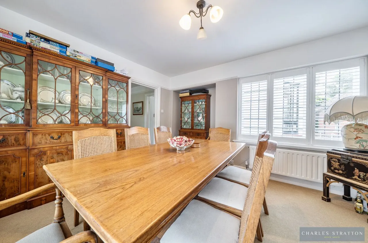 Meadway, Romford, RM2, photo 10