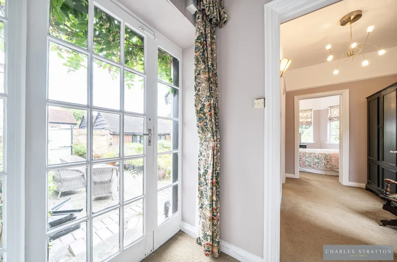 Meadway, Romford, RM2, photo 14