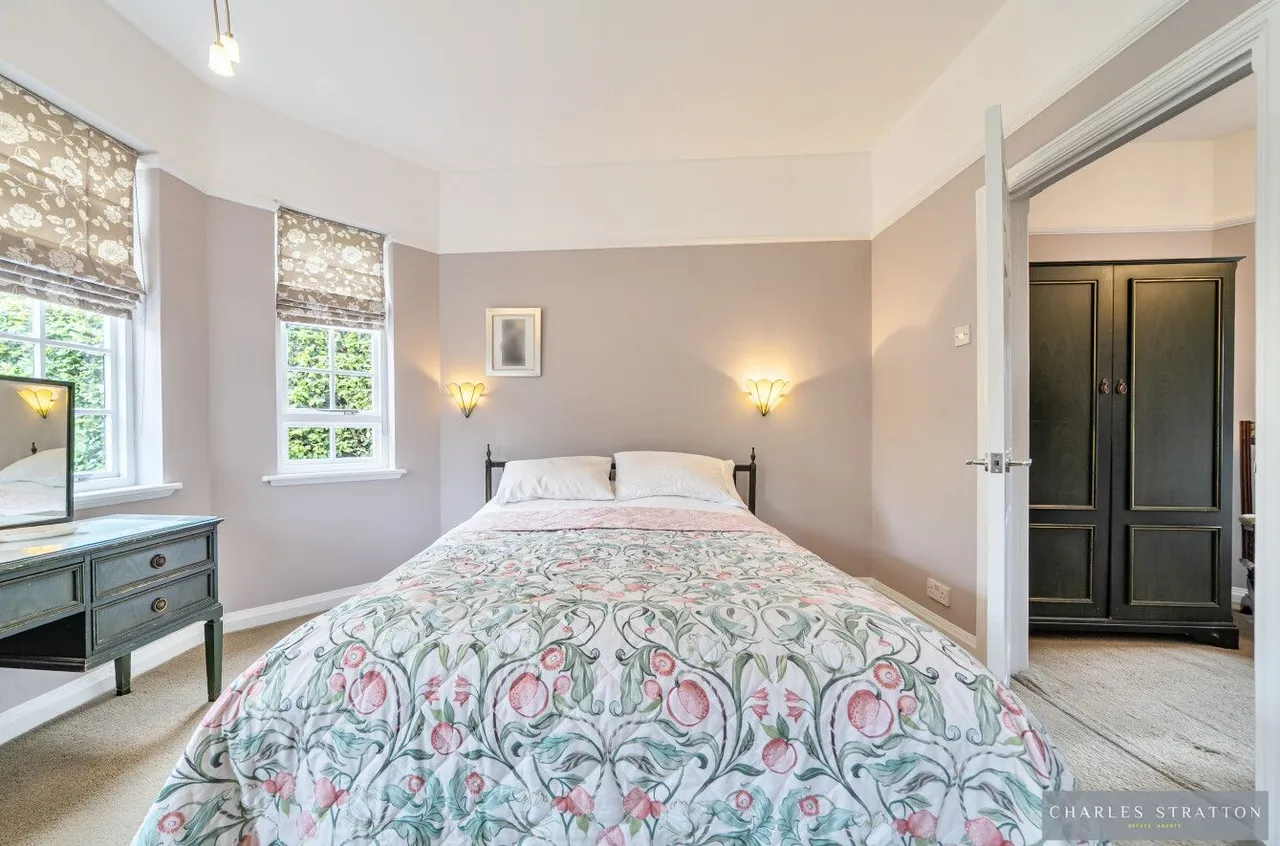 Meadway, Romford, RM2, photo 17