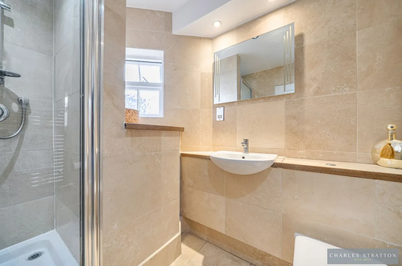 Meadway, Romford, RM2, photo 18