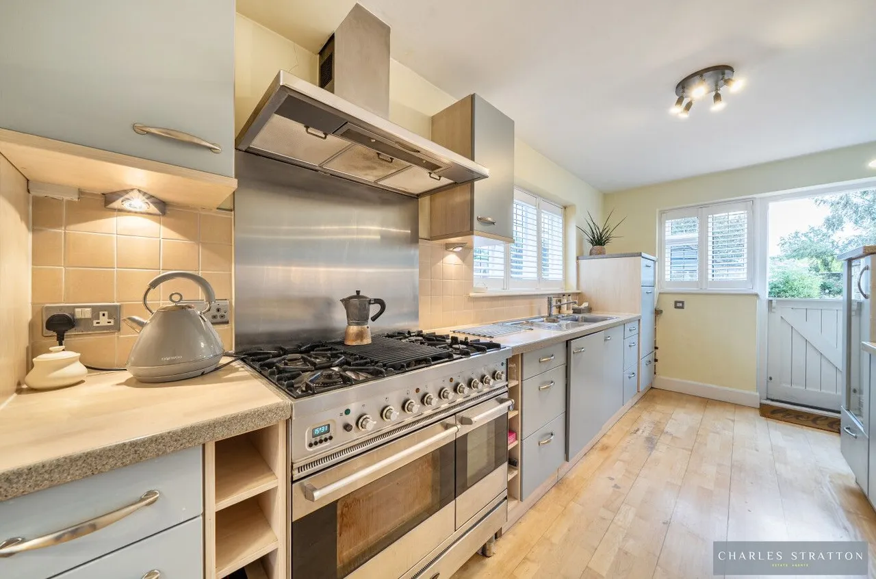 Meadway, Romford, RM2, photo 3