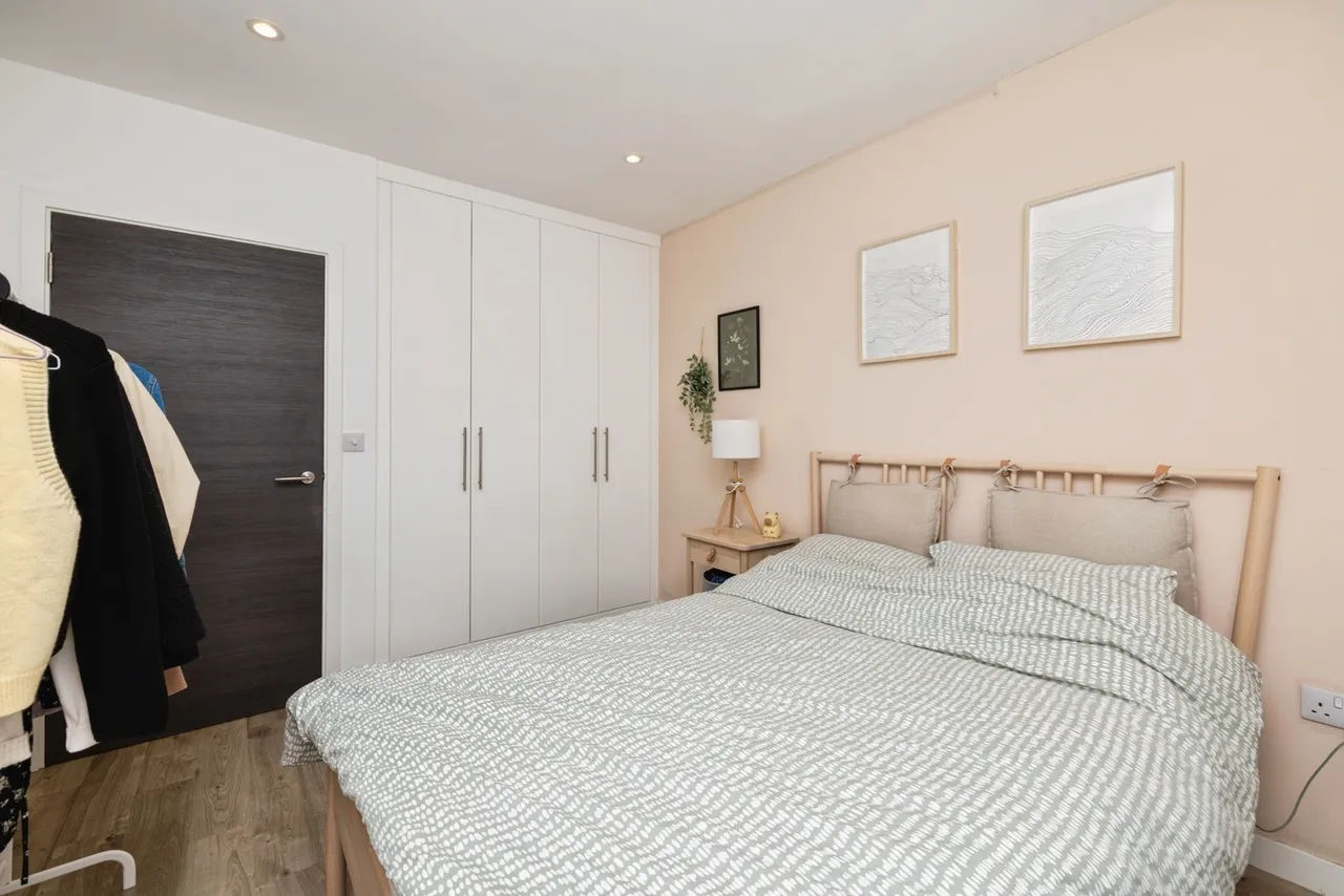 Station Approach, London, SE26, photo 13