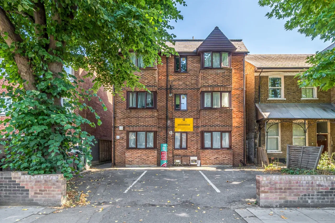 2 bed flat for sale — Northumberland Park, London
