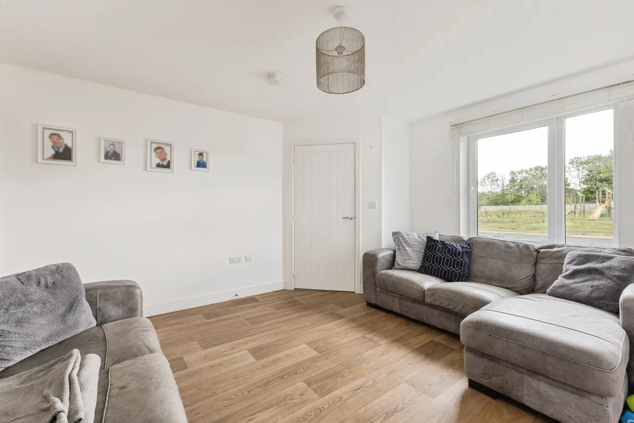 Aspen Drive, WYMONDHAM, Norfolk, NR18, photo 9