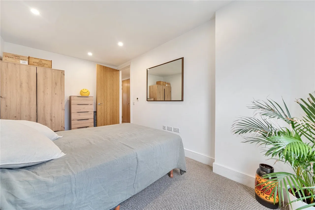 Lamb Walk, London, SE1, photo 17