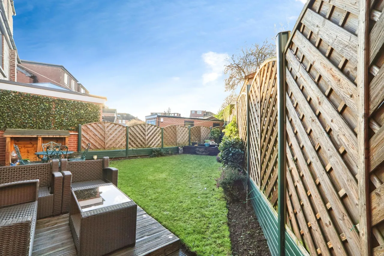 Kingswood Drive, Leeds, LS8, photo 21