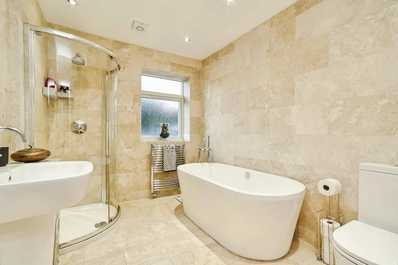 Kingswood Drive, Leeds, LS8, photo 17