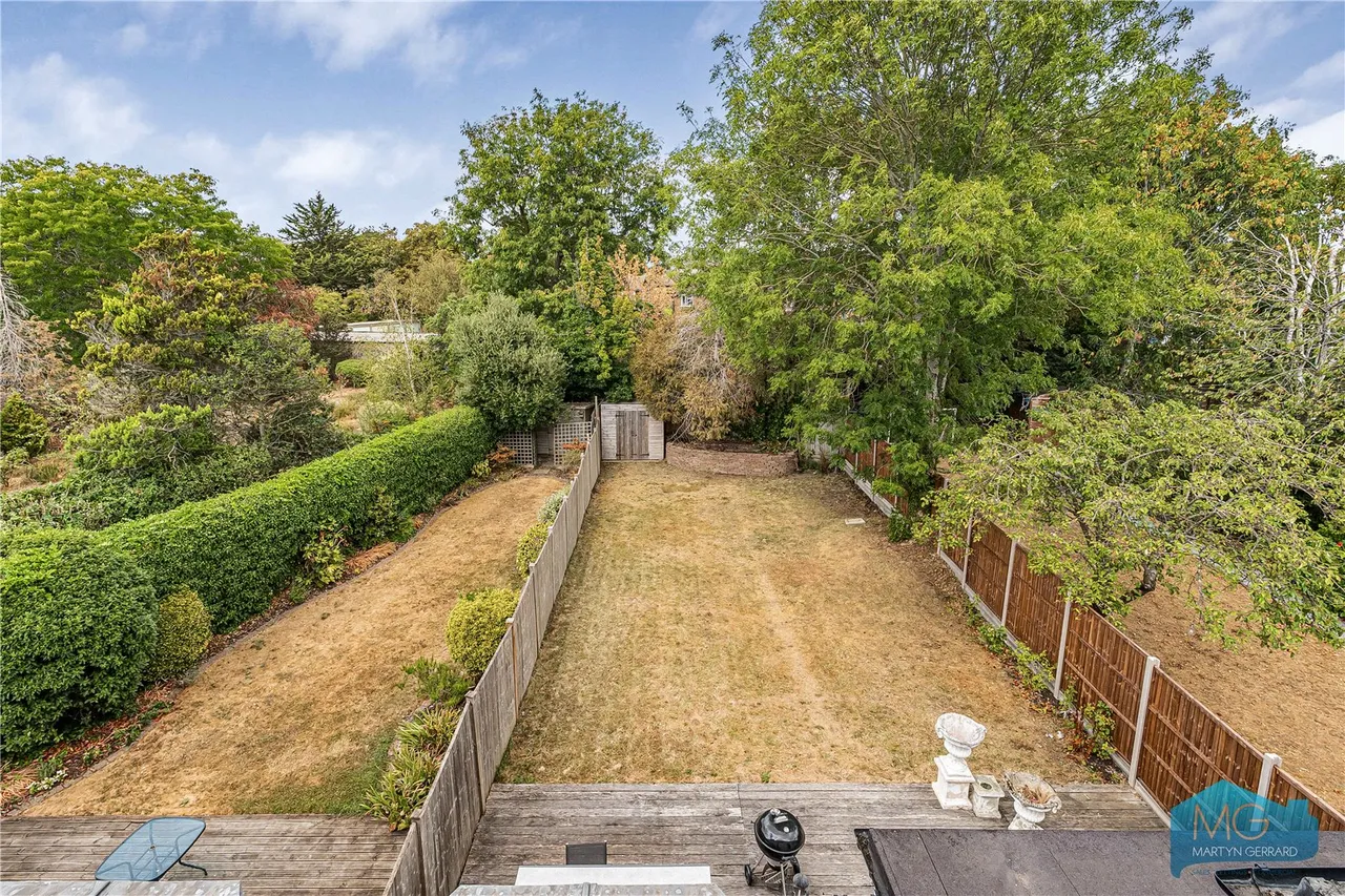 Abbots Gardens, London, N2, photo 30