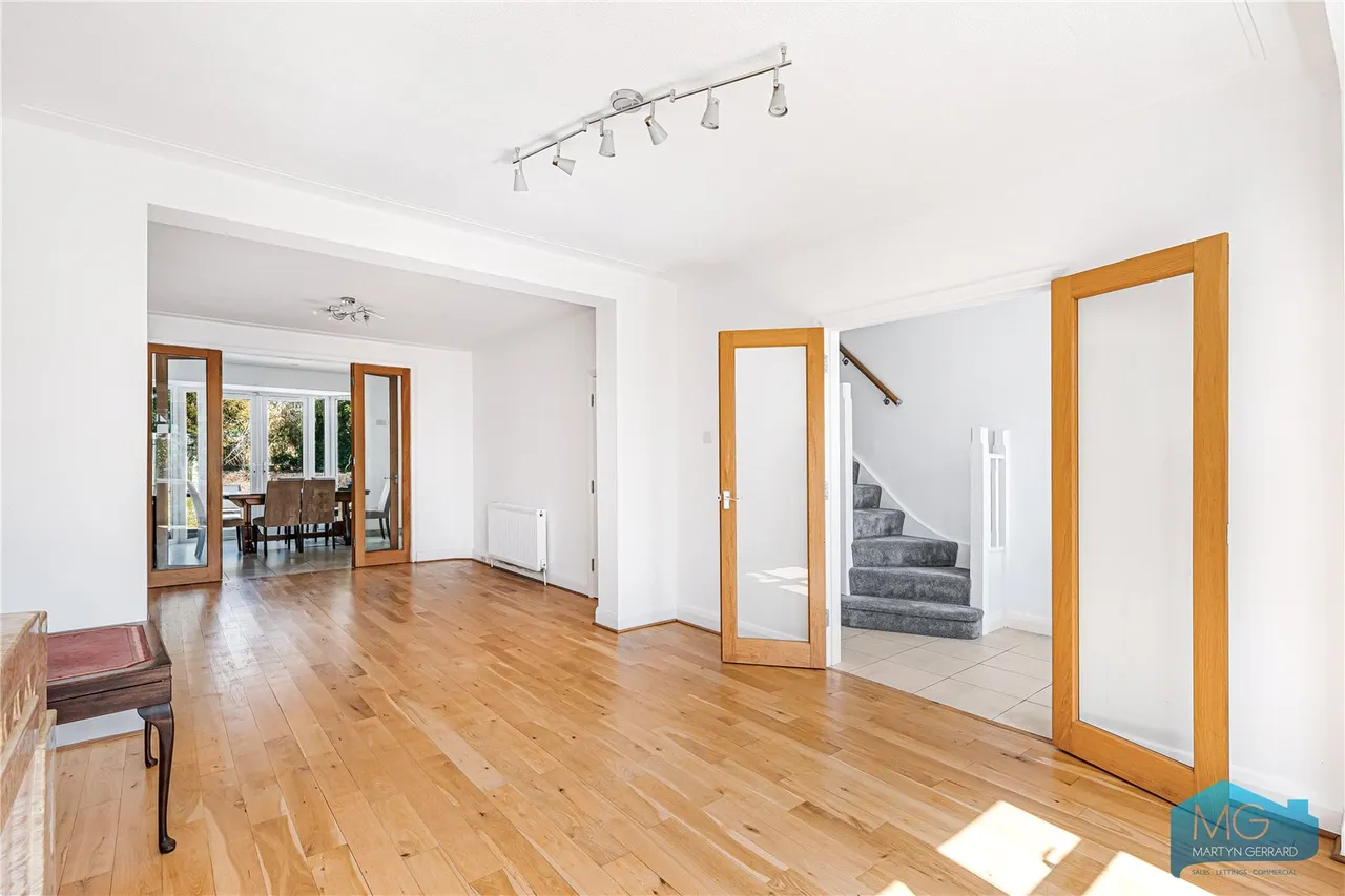 Abbots Gardens, London, N2, photo 6