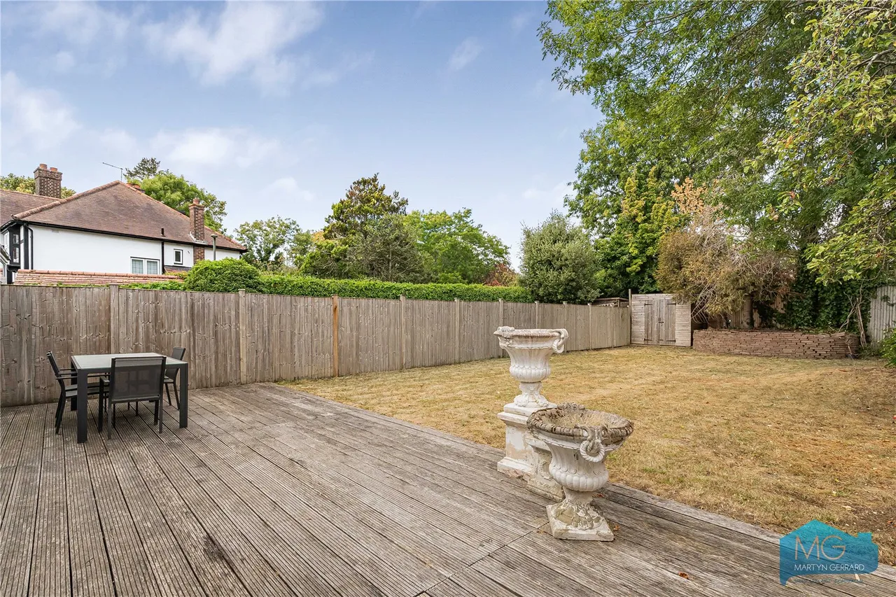 Abbots Gardens, London, N2, photo 34