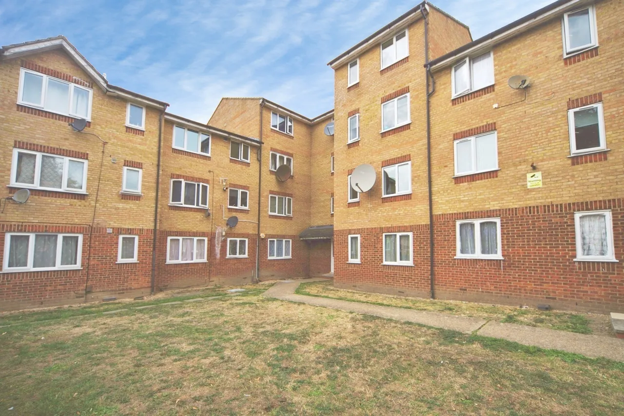 Wigston Close, London, N18, photo 3