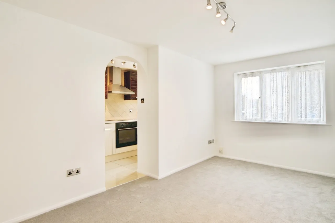 Wigston Close, London, N18, photo 7