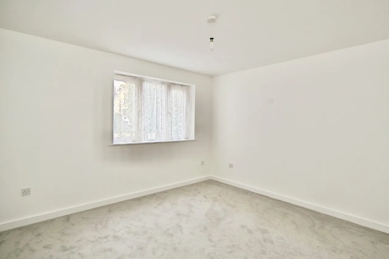 Wigston Close, London, N18, photo 14