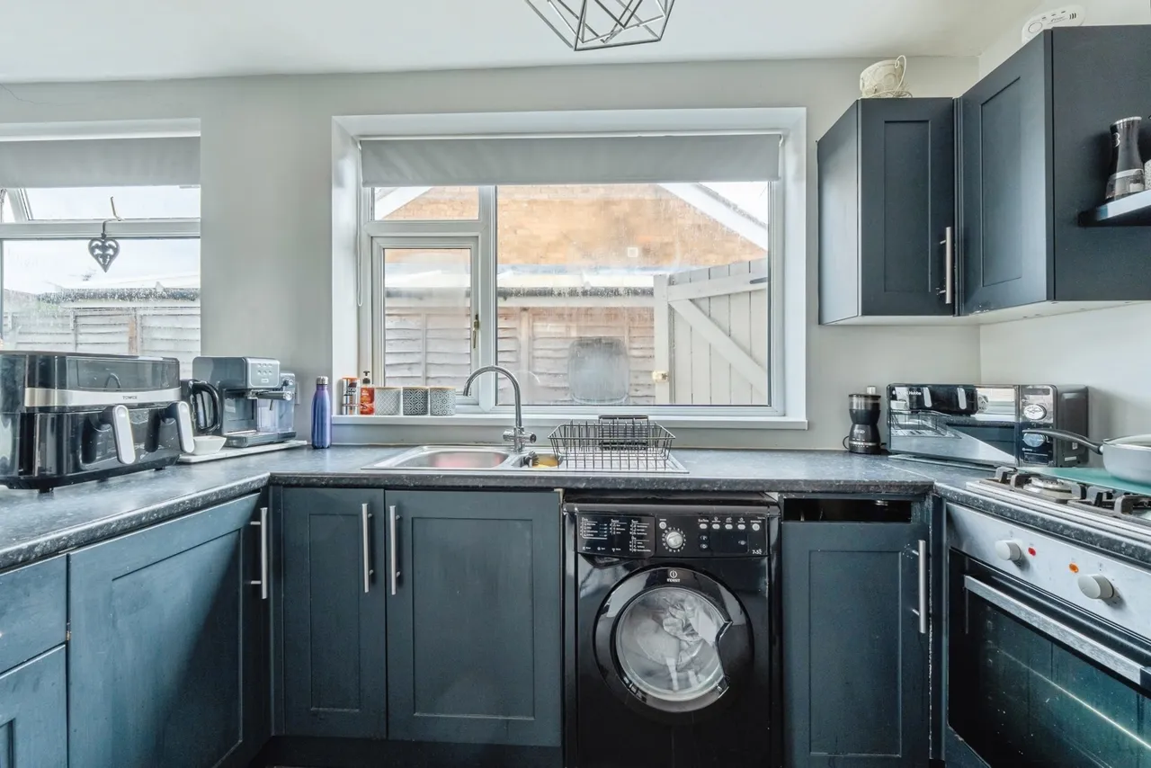 Keswick Close, Birstall, LE4, photo 6