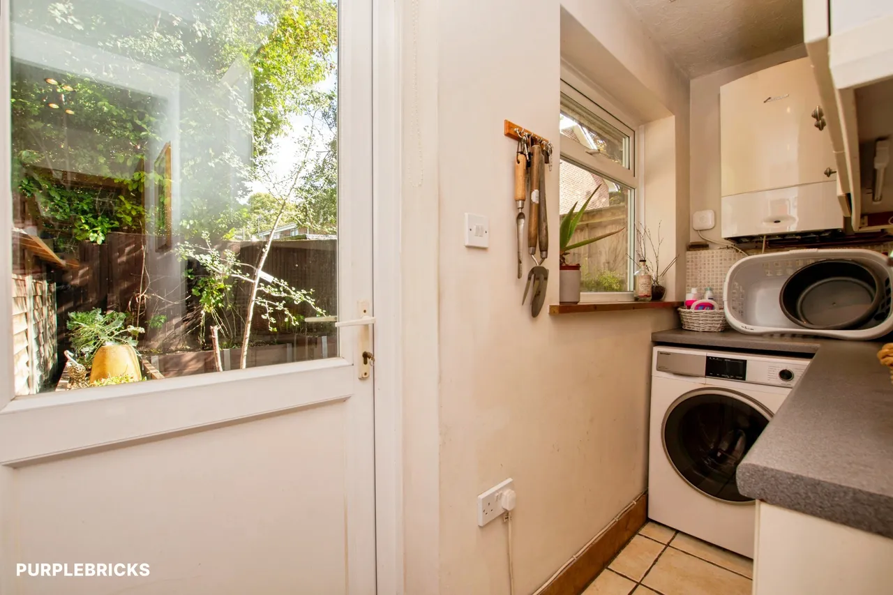The Crescent, Andover, SP11, photo 11