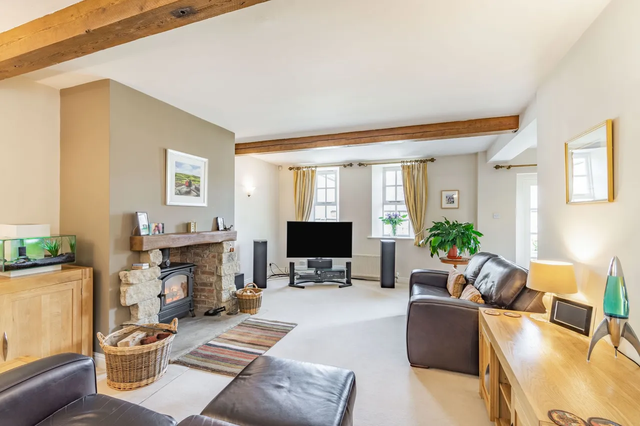 Home Farm Square, Birstwith, HG3, photo 3