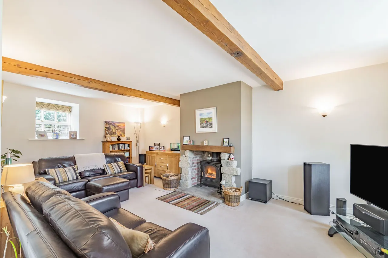 Home Farm Square, Birstwith, HG3, photo 4