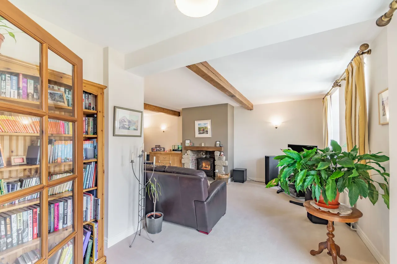 Home Farm Square, Birstwith, HG3, photo 6