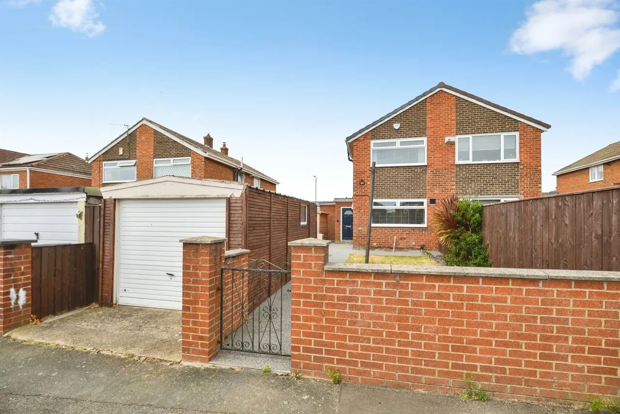 3 bed house for sale — Washington Grove, Stockton-On-Tees
