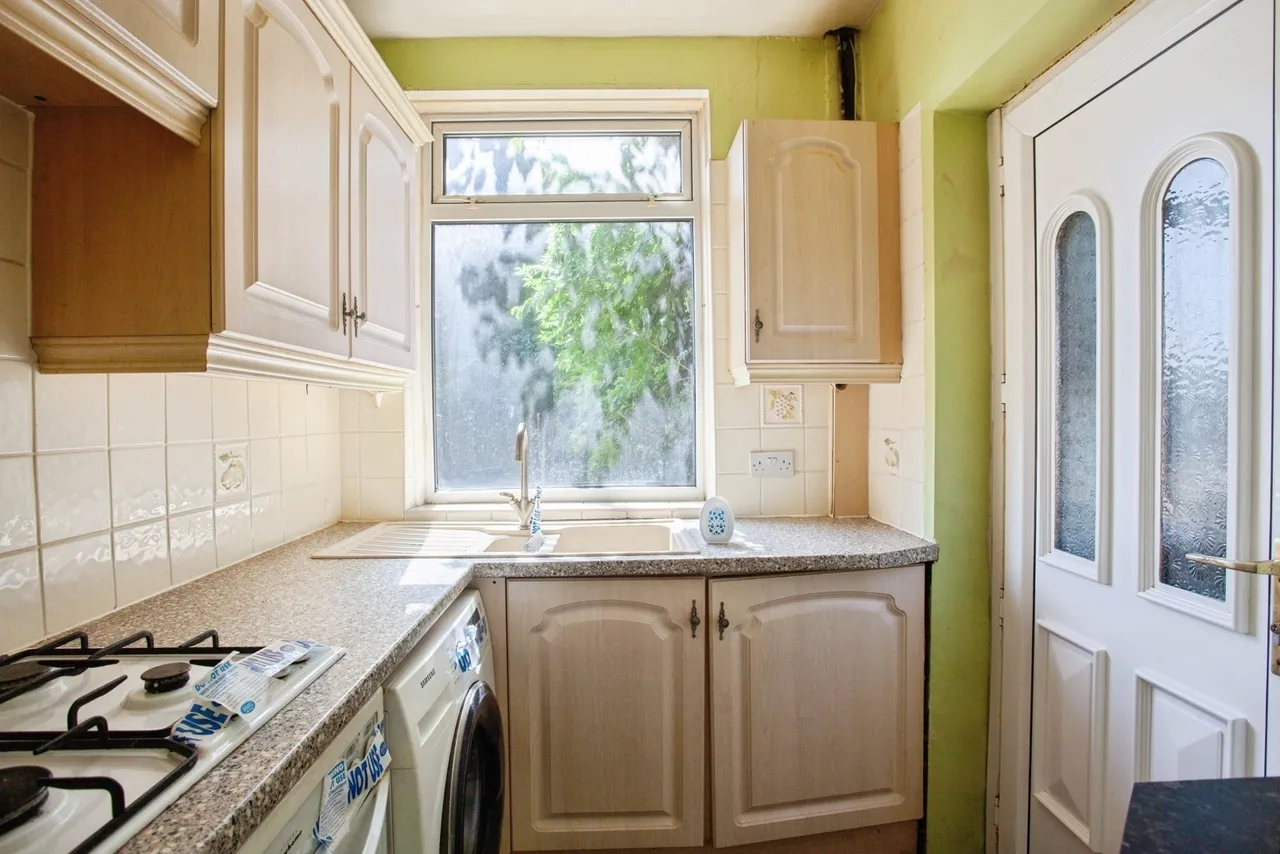 Thorncliffe Lane, Chapeltown, Sheffield, South Yorkshire, S35, photo 7