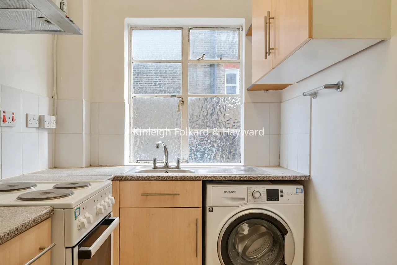 Corner Fielde, Brixton Hill, SW2, photo 7