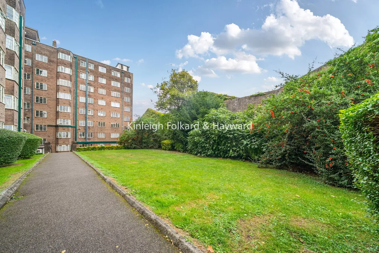 Corner Fielde, Brixton Hill, SW2, photo 17