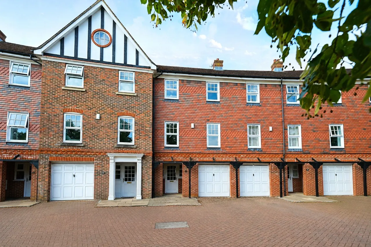 Elvetham Crescent, Fleet, Hampshire, GU51 1BU, photo 15