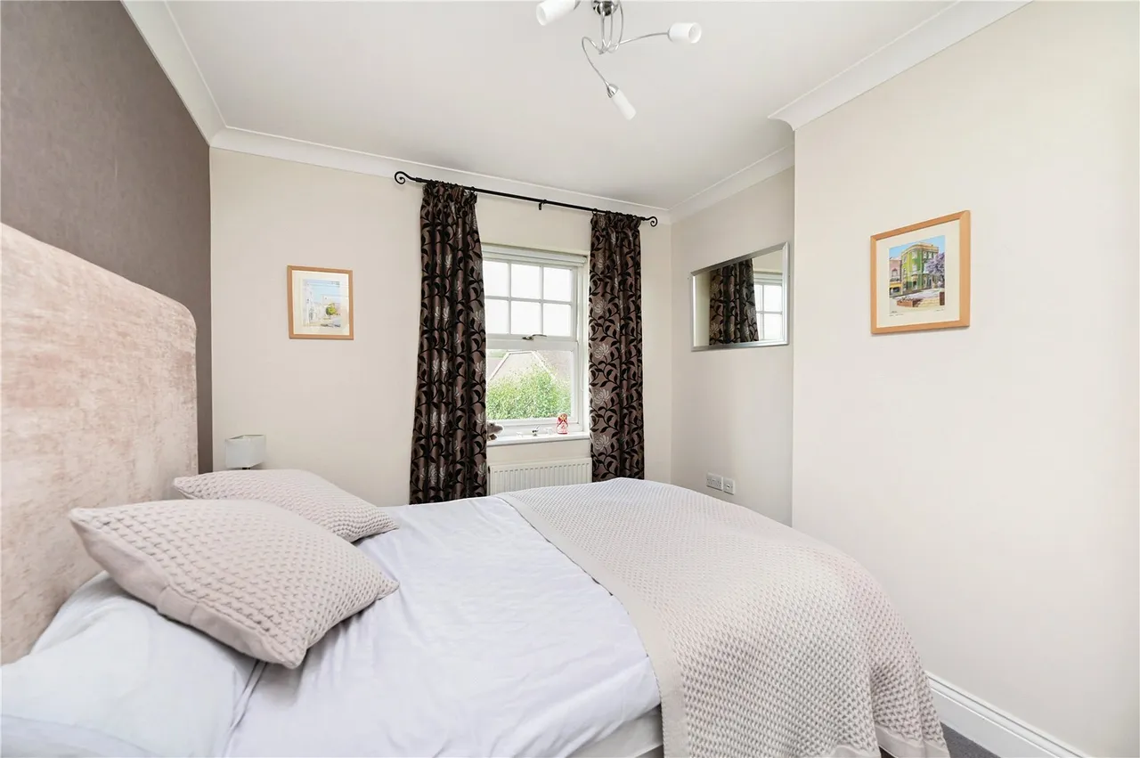 Elvetham Crescent, Fleet, Hampshire, GU51 1BU, photo 13