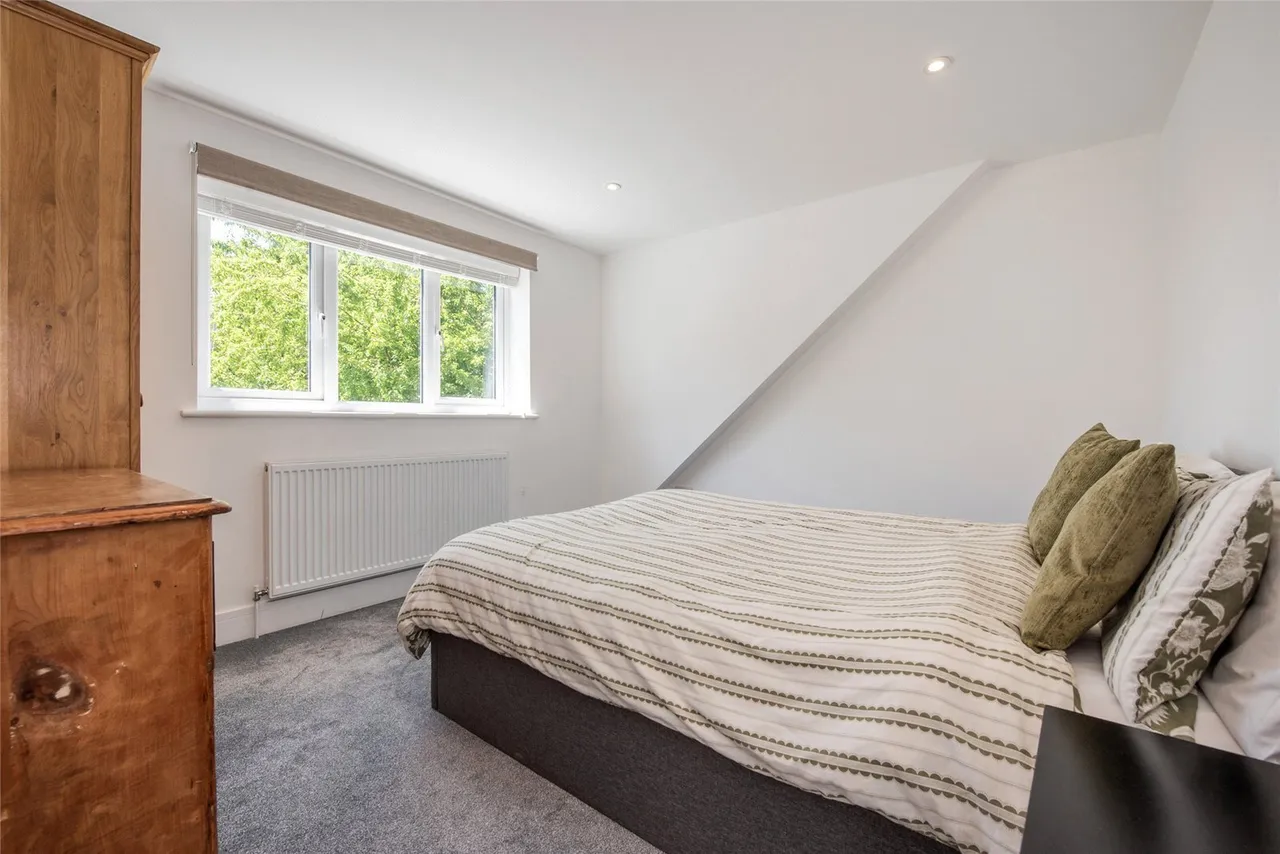Elm Grove, Barnham, PO22, photo 7