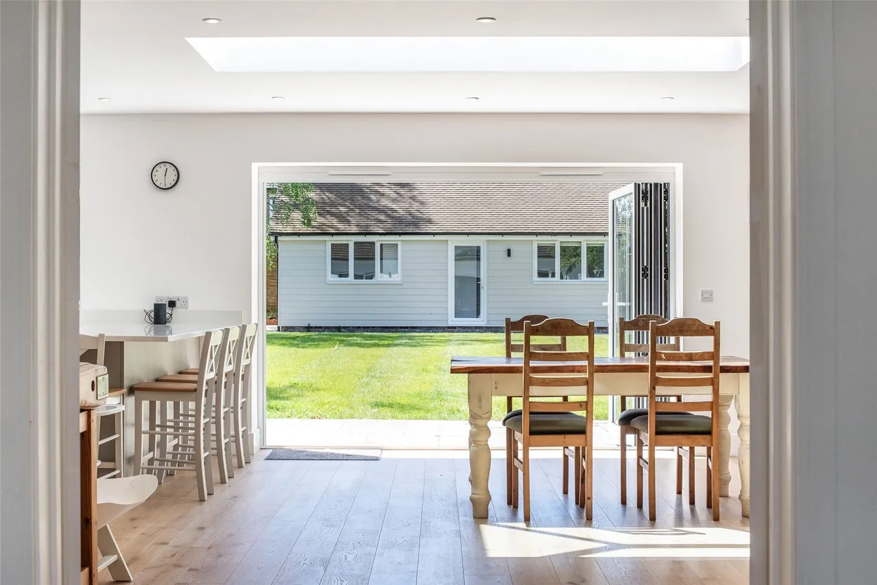 Elm Grove, Barnham, PO22, photo 4