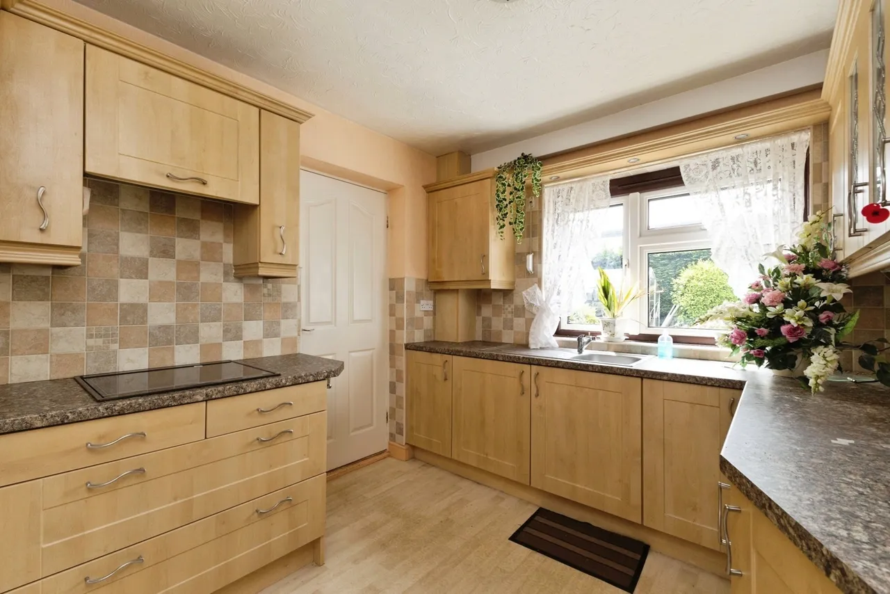 Dalmuir Close, Eaglescliffe, Stockton-on-Tees, Durham, TS16, photo 9