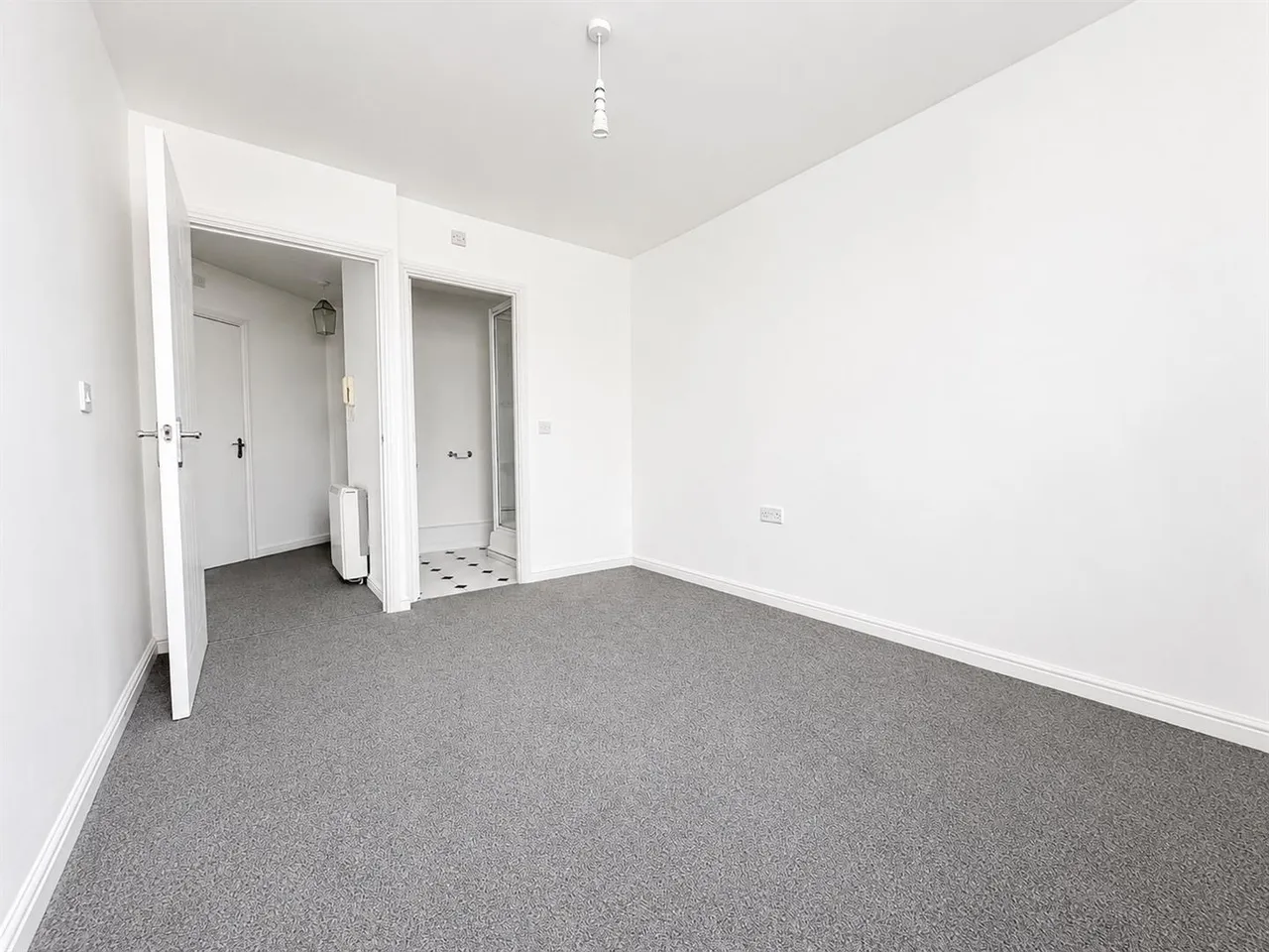 Holyhead Mews, Cippenham, photo 2