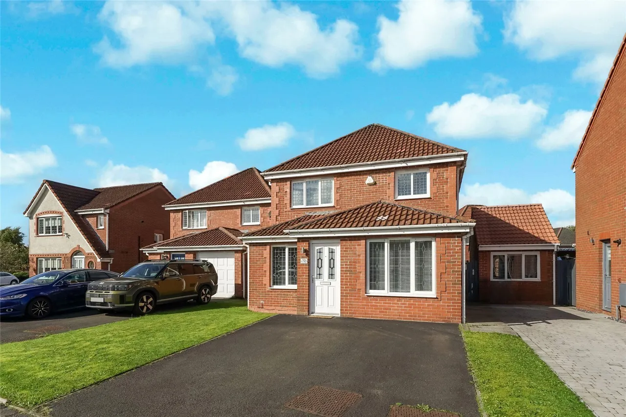 3 bed house for sale, Scalloway Road, Gartcosh, G69