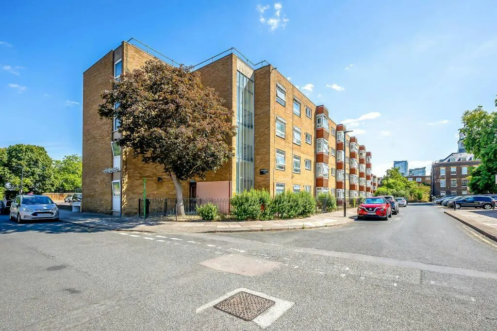 Antelope Road, London, SE18, photo 13